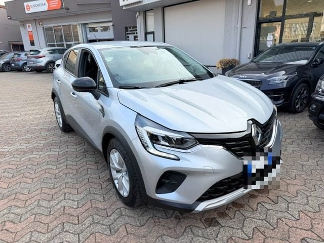 Renault Captur Full Hybrid E-Tech 145 CV Equilibre - foto 3 di 4