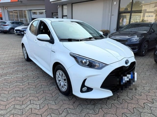 Toyota Yaris 1.5 Hybrid 5 porte Business - foto 3 di 4
