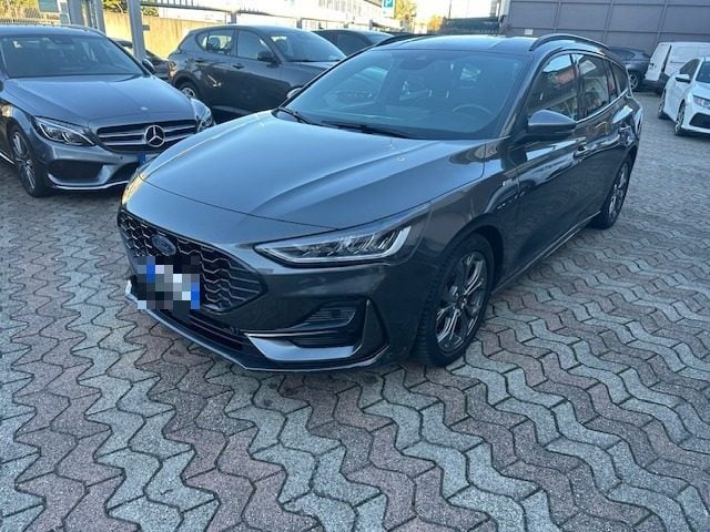 Ford Focus 1.0 EcoBoost Hybrid 125 CV Powershift SW ST-Line - foto 3 di 4