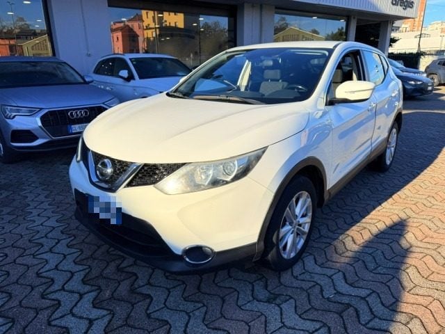 Nissan Qashqai 1.5 dCi Visia, del 2014, 155.000 km, in vendita a Milano (MI)