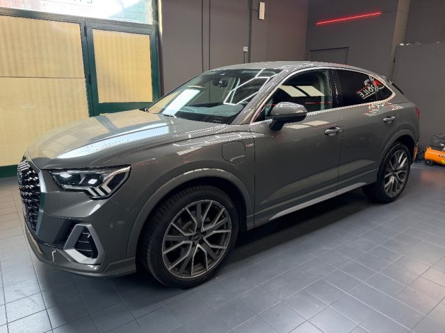 Audi Q3 SPB 35 TFSI S tronic S line edition - foto 4 di 4