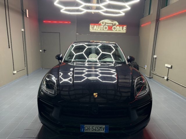 Porsche Macan 2 - foto 2 di 4