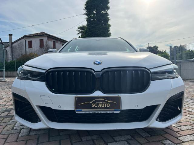 BMW 540 d 48V xDrive Touring Msport - foto 2 di 4