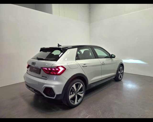 Audi A1 ALLSTREET 30 TFSI IDENTITY CONTRAST - foto 2 di 4