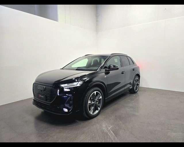 Audi QUATTRO Q4 45 E-TRON S-LINE km 0 a CONEGLIANO