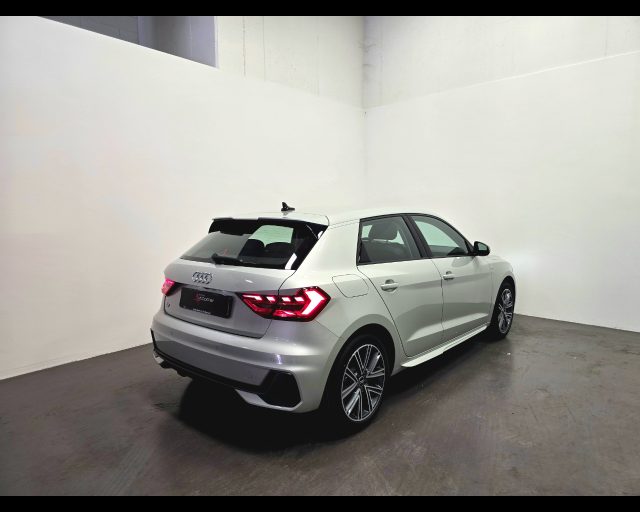 Audi A1 SPORTBACK 30 TFSI S-TRONIC S-LINE EDITION - foto 2 di 4