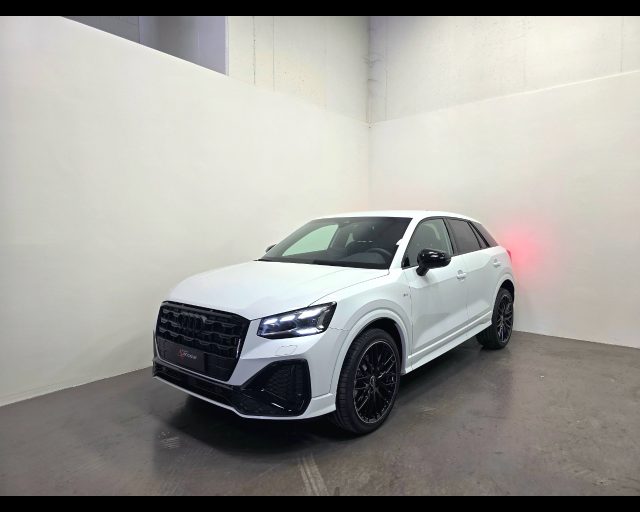 Audi Q2 35 TFSI S-TRONIC IDENTITY BLACK km 0 a CONEGLIANO