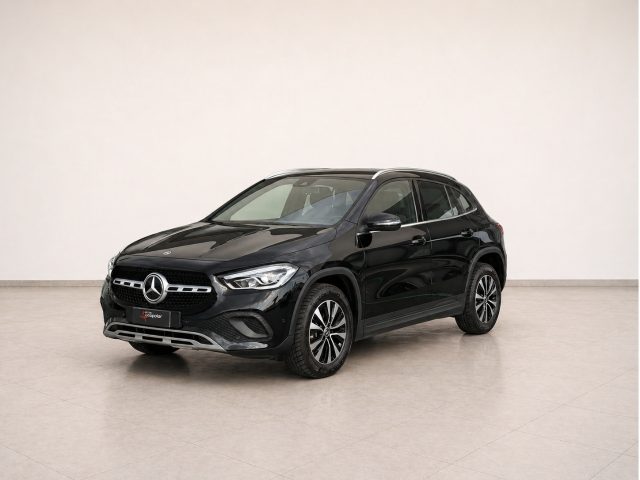 Mercedes-Benz GLA 200 D SPORT PLUS AUTO - foto 2 di 4