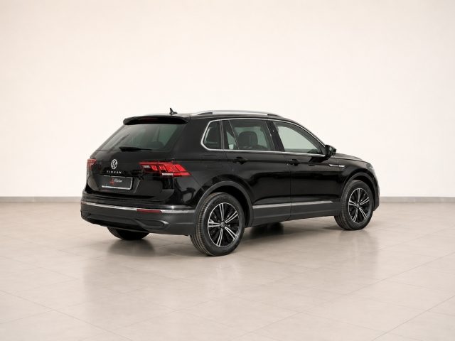Volkswagen Tiguan 2.0 TDI LIFE DSG - foto 3 di 4