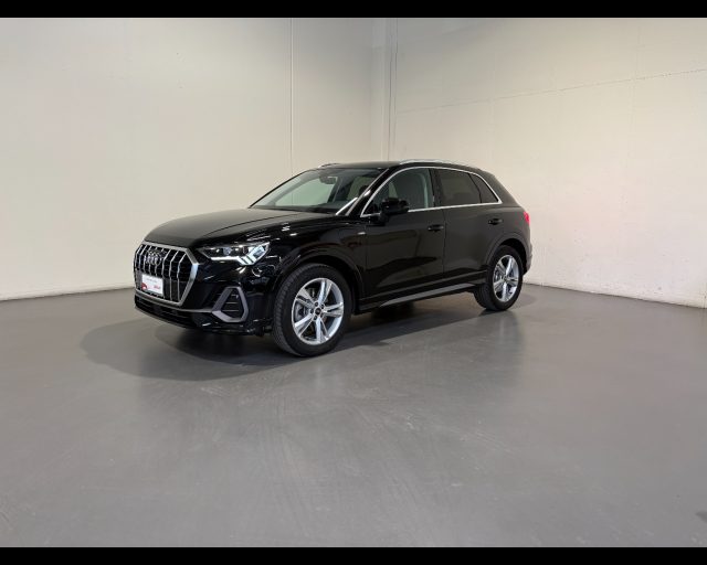 Audi Q3 45 TFSIe S-TRONIC S-LINE EDITION usato a CONEGLIANO
