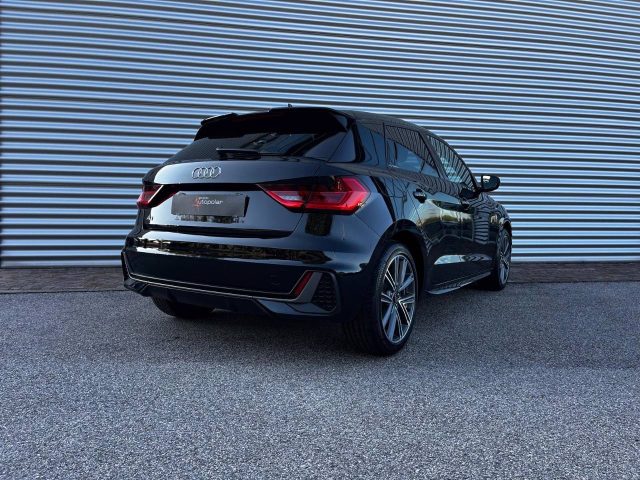 Audi A1 SPORTBACK 30 TFSI S-TRONIC S LINE EDITION - foto 4 di 4