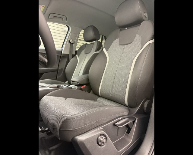 Audi Q2 35 TFSI S-TRONIC S-LINE EDITION km 0 a CONEGLIANO