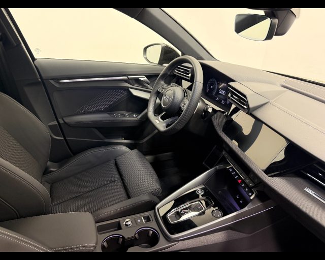 Audi A3 ALLSTREET 35 TFSI S-TRONIC IDENTITY CONTRAST - foto 3 di 4