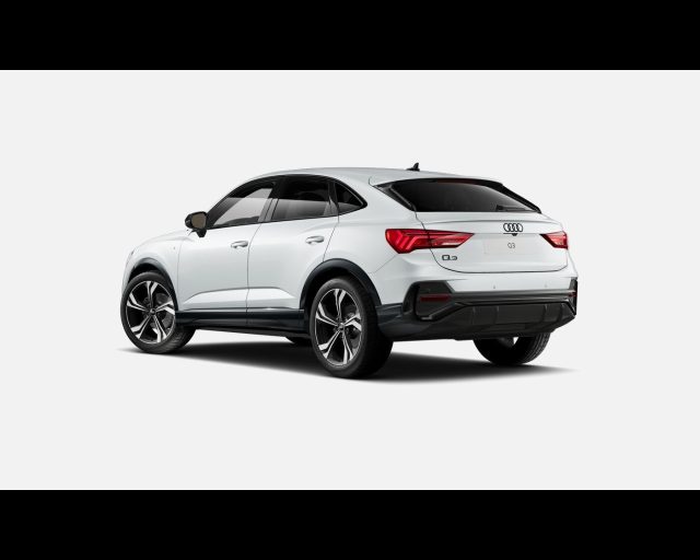 Audi Q3 SPORTBACK 35 TFSI S-TRONIC IDENTITY BLACK - foto 3 di 4