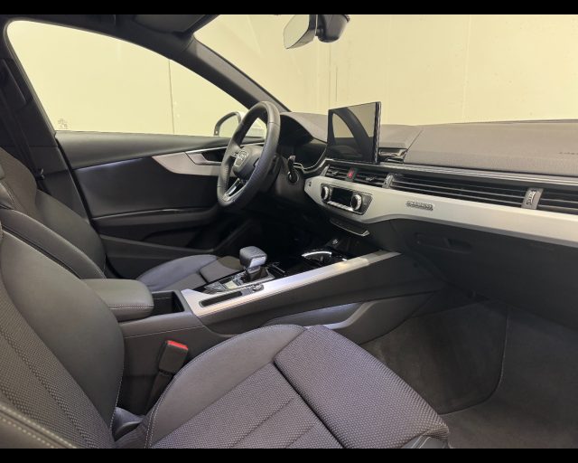 Audi A4 AVANT 40 TDI MHEV QUATTRO S-TRONIC S LINE EDITION - foto 4 di 4