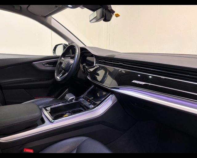 Audi Q8 50 TDI MHEV QUATTRO TIPTRONIC SPORT - foto 4 di 4