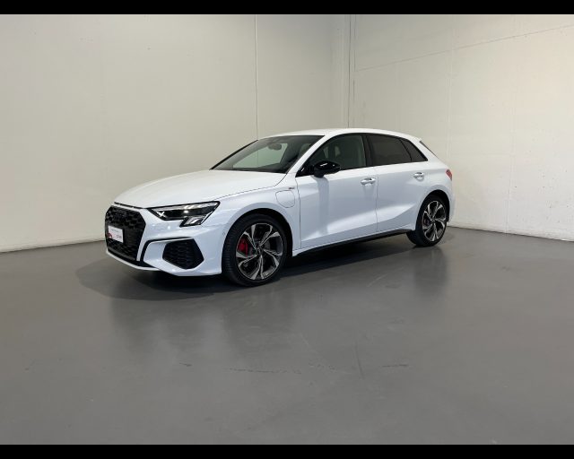 Audi A3 SPORTBACK 45 TFSIe S-TRONIC S-LINE EDITION - foto 2 di 4