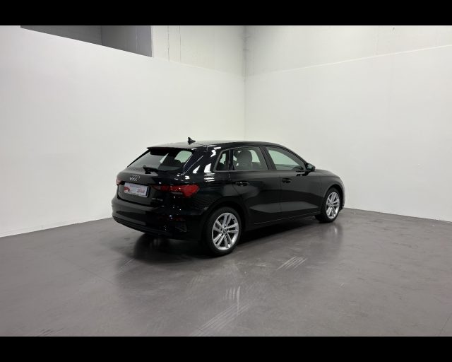 Audi A3 Sportback 35 TFSI MHEV S-TRONIC - foto 3 di 4