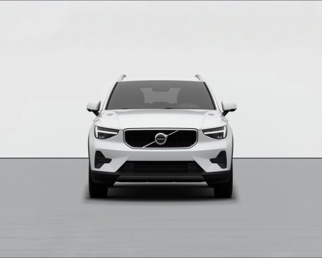 Volvo XC40 CORE B3 AUT - foto 3 di 4