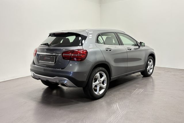 Mercedes-Benz GLA 200 D 4MATIC AUTO SPORT - foto 3 di 4