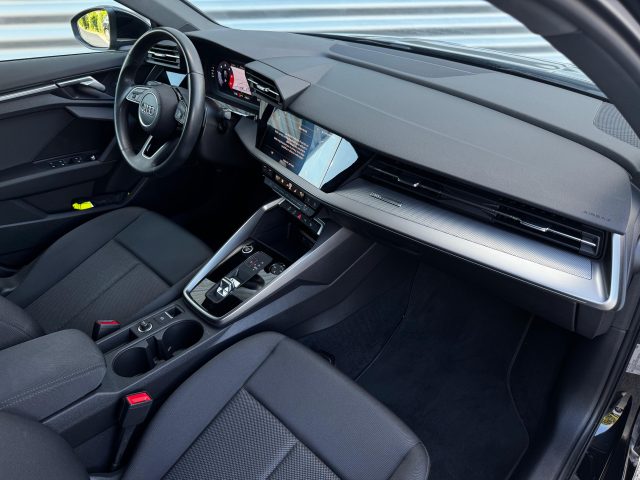 Audi A3 Sportback 30 TDI S-TRONIC BUSINESS ADVANCED - foto 3 di 4