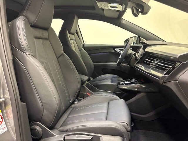Audi e-tron Q4 40 S-LINE EDITION - RENT TO BUY - foto 3 di 4