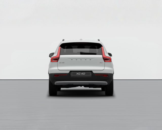 Volvo XC40 CORE B3 AUTO PREZZO PROMO FINO A FINE MESE - foto 4 di 4