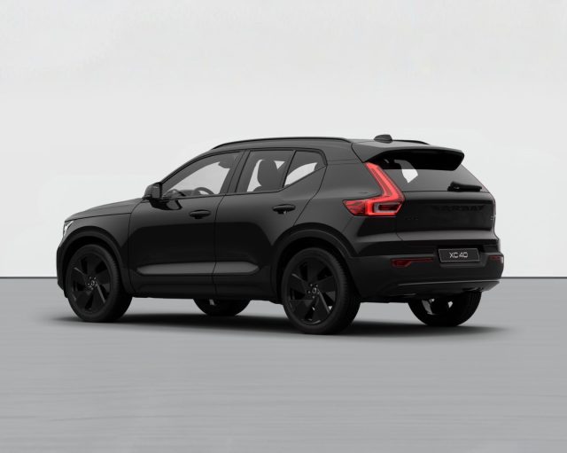Volvo XC40 PLUS BLACK EDITION B3 AUTO PREZZO PROMO FINO A F - foto 4 di 4