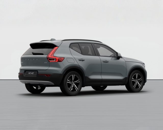 Volvo XC40 CORE B3 AUTO PREZZO PROMO FINO A FINE MESE - foto 4 di 4
