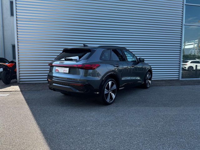 Audi Q5 TDI S-TRONIC QUATTRO S-LINE - foto 2 di 4