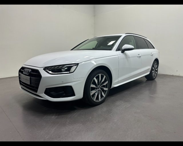 Audi A4 AVANT 35 TDI 163CV MHEV BUSINESS ADVANCED S-TRON usato a CONEGLIANO