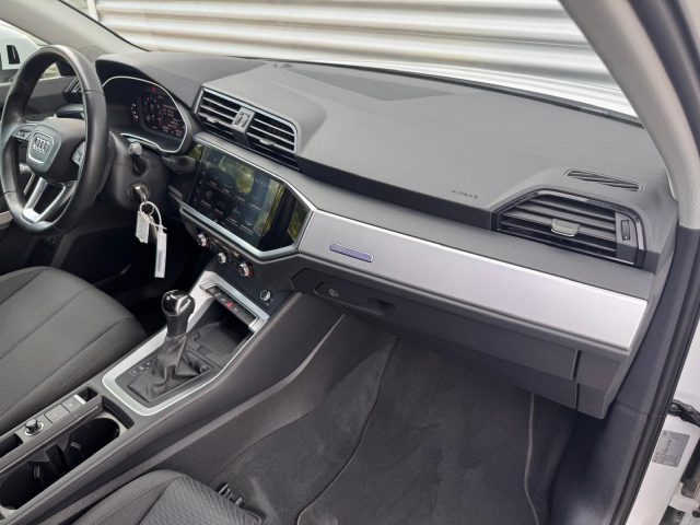 Audi Q3 45 TFSIe S-TRONIC S-LINE EDITION - foto 3 di 4