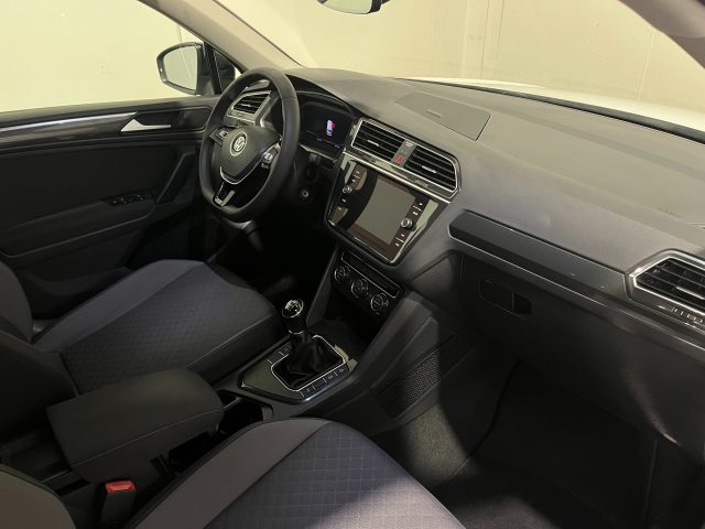 Volkswagen Tiguan 1.6 TDI SPORT - foto 4 di 4