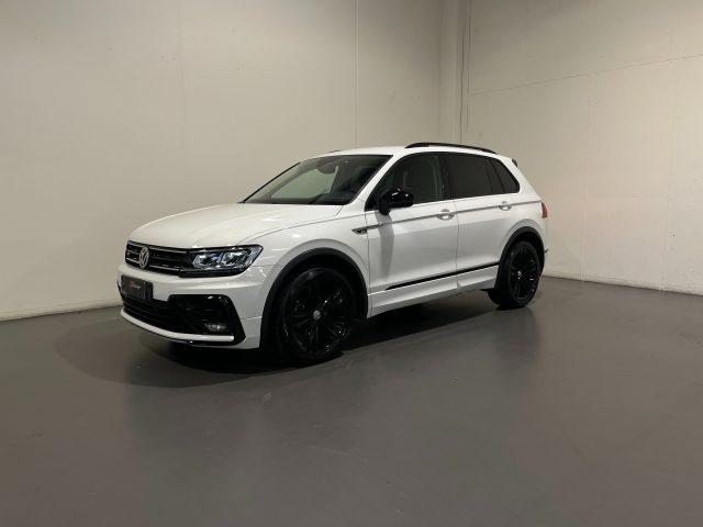 Volkswagen Tiguan 1.6 TDI SPORT - foto 2 di 4