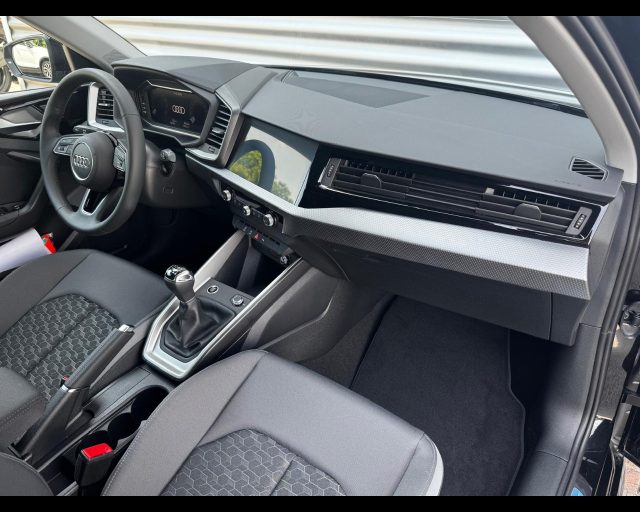 Audi A1 SPORTBACK 30 TFSI S-LINE EDITION - foto 3 di 4