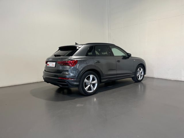 Audi Q3 35 TDI S-TRONIC S-LINE EDITION - foto 2 di 4