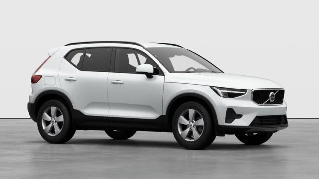 Volvo XC40 ESSENTIAL B3 AUTO - foto 4 di 4