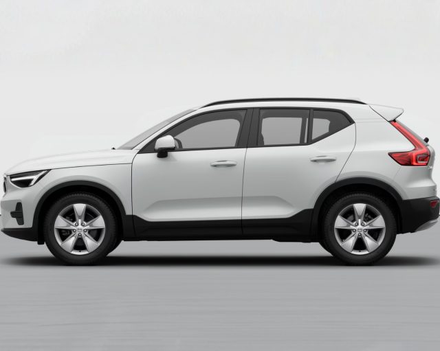 Volvo XC40 CORE B3 AUTO PREZZO PROMO FINO A FINE MESE - foto 3 di 4