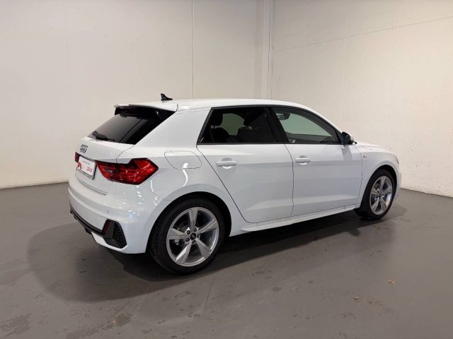Audi A1 SPORTBACK 30 TFSI S-TRONIC S LINE EDITION - foto 2 di 4