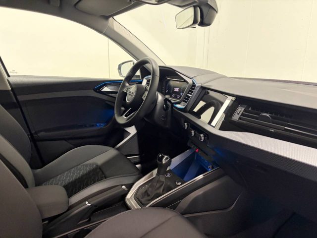 Audi A1 SPORTBACK 30 TFSI S-TRONIC S LINE EDITION - foto 3 di 4