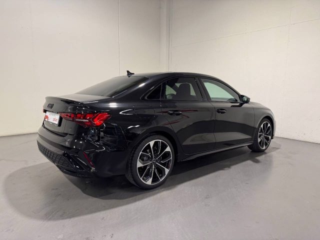 Audi A3 SEDAN 35 TFSI MHEV S-TRONIC S-LINE - foto 2 di 4