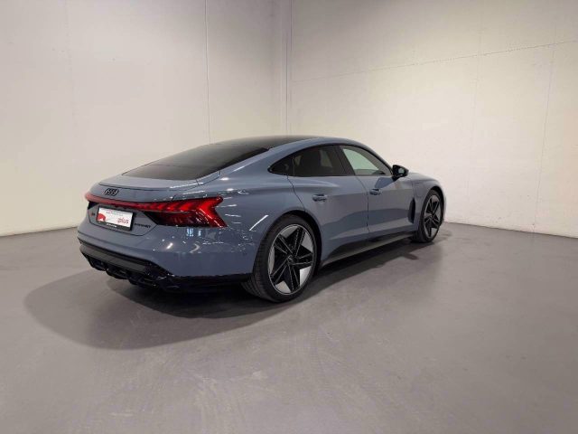 Audi RS E-TRON GT - RENT TO BUY - foto 2 di 4