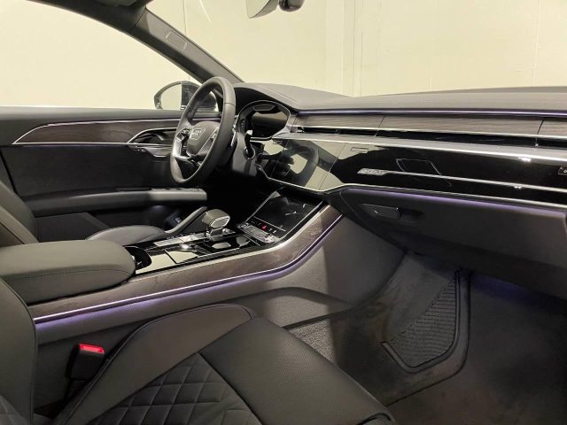 Audi A8 60 TFSIe QUATTRO TIPTRONIC - foto 4 di 4