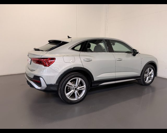Audi Q3 SPORTBACK 35 TDI S-TRONIC S-LINE EDITION - foto 2 di 4