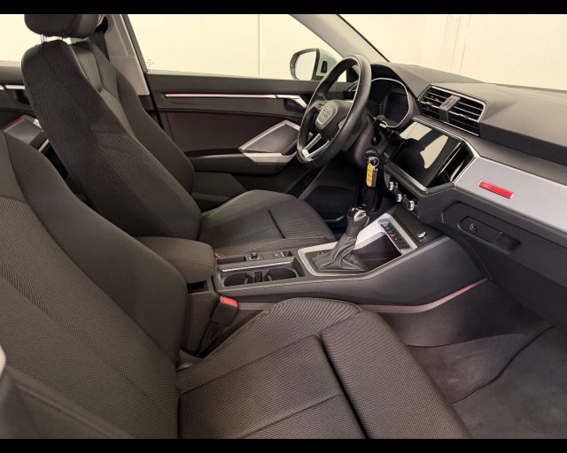 Audi Q3 SPORTBACK 35 TDI S-TRONIC S-LINE EDITION - foto 3 di 4