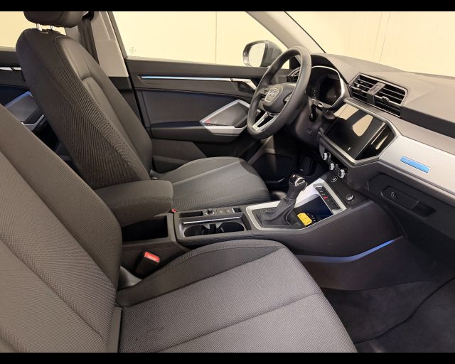Audi Q3 35 TDI S-TRONIC BUSINESS ADVANCED - foto 3 di 4
