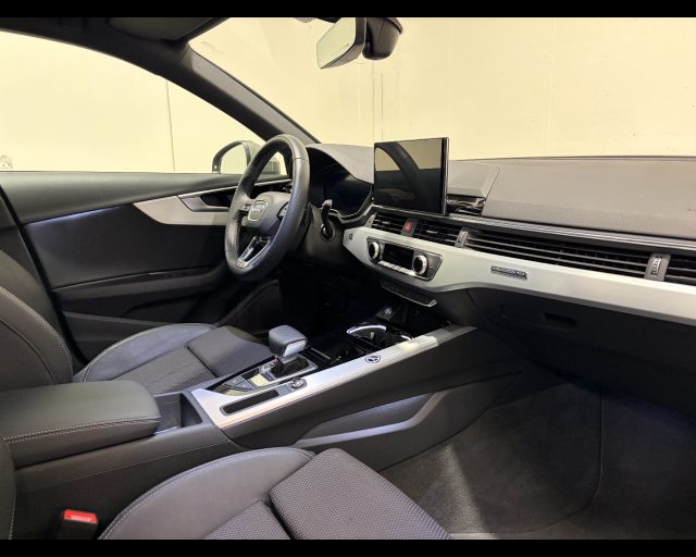 Audi A4 AVANT 40 TDI MHEV QUATTRO S-TRONIC S LINE EDITION - foto 3 di 4