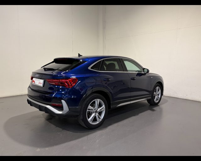 Audi Q3 SPORTBACK 35 TDI S-TRONIC S LINE EDITION - foto 2 di 4