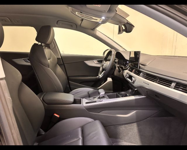 Audi A4 allroad 40 TDI MHEV S-TRONIC QUATTRO - foto 3 di 4