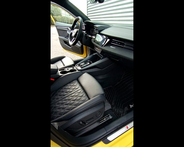 Audi A3 ALLSTREET 35 TFSI MHEV S-TRONIC IDENTITY BLACK - foto 3 di 12